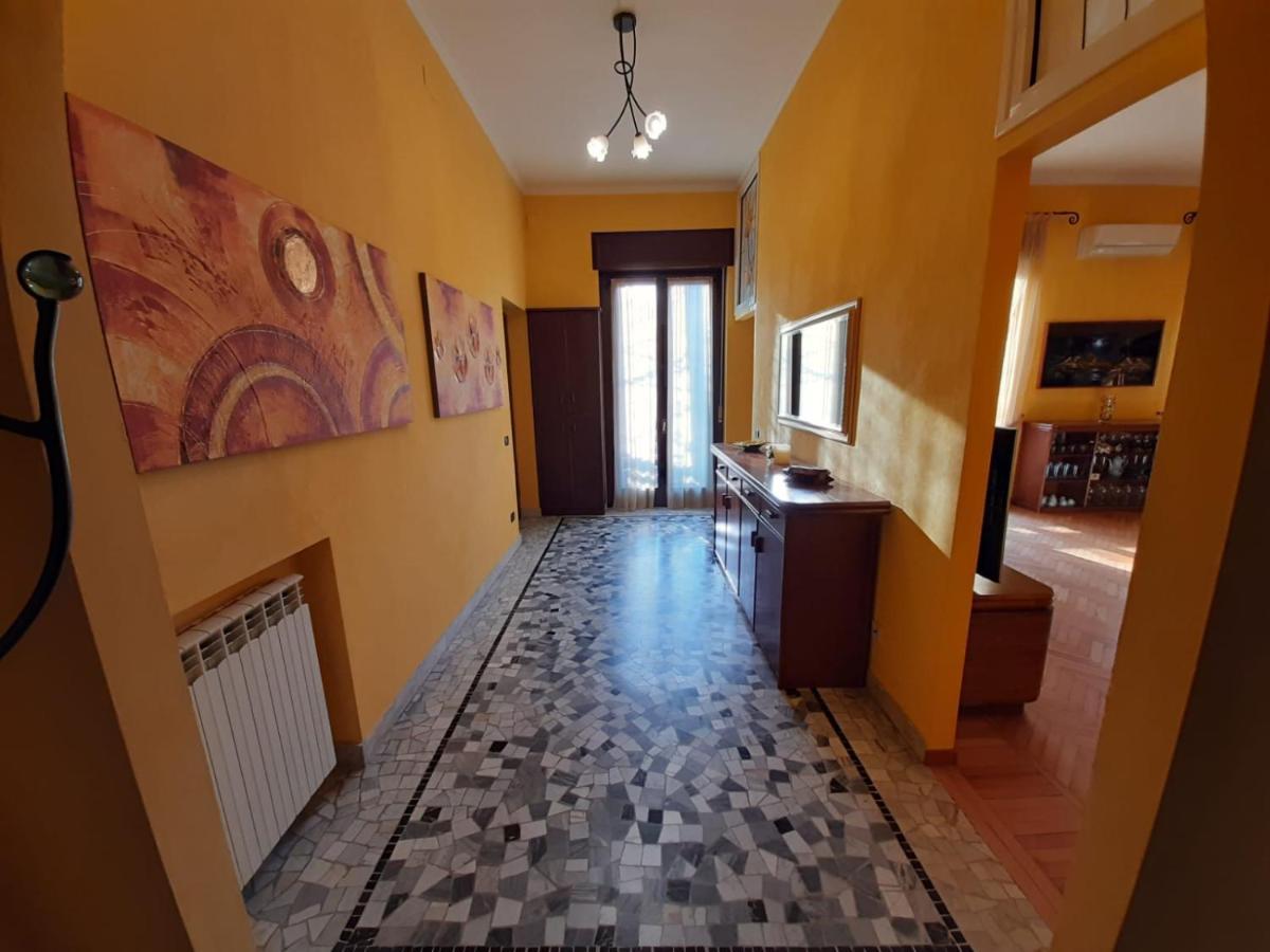 Luxe Apartment Near Milano, Rho Fiera E Mxp Busto Arsizio Ngoại thất bức ảnh