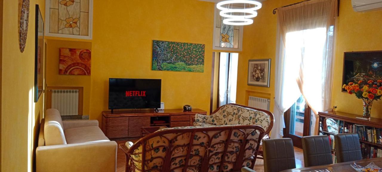 Luxe Apartment Near Milano, Rho Fiera E Mxp Busto Arsizio Ngoại thất bức ảnh