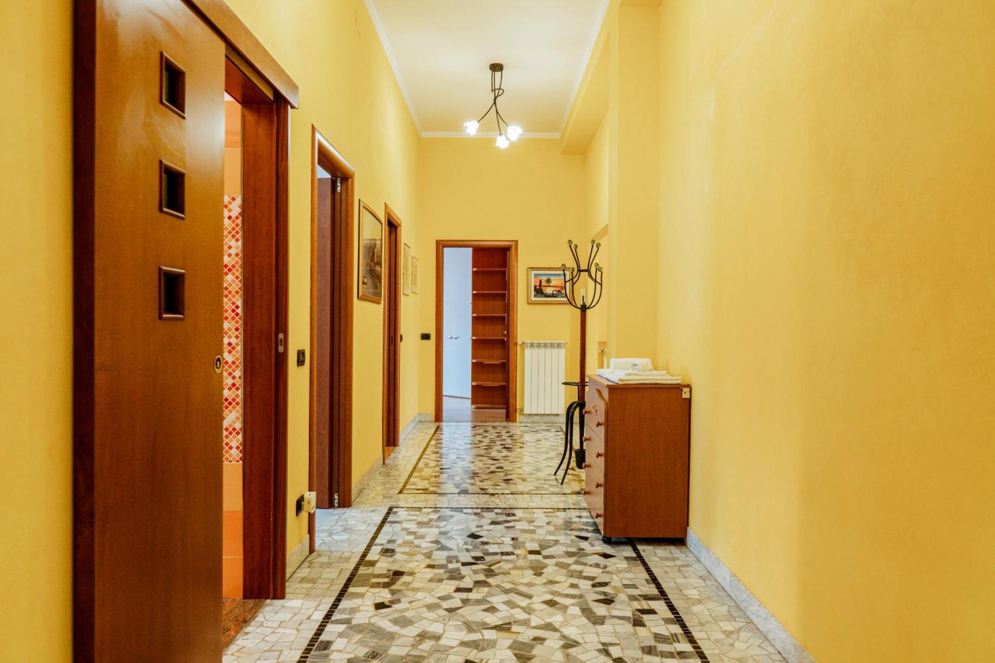 Luxe Apartment Near Milano, Rho Fiera E Mxp Busto Arsizio Ngoại thất bức ảnh
